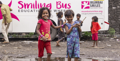 smiling bus mumbai smiles
